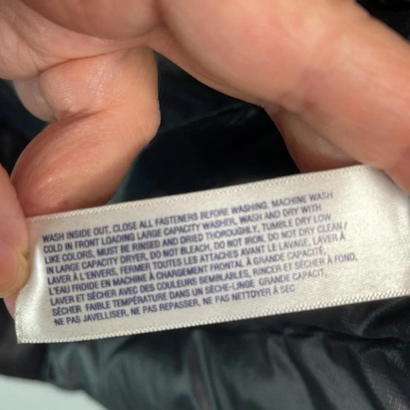 GAP Black Down Fill Puffer Jacket Nylon Lightweight Zip Snap Pockets Granola M - Picture 13 of 15